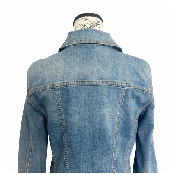 Chico's Women’s Classic Jean Jacket. Blue. Size 4-6 - Picture 9 of 13